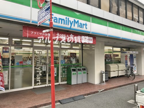 コンビニ　ファミリーマート 和田屋松影町店（コンビニ）まで86m