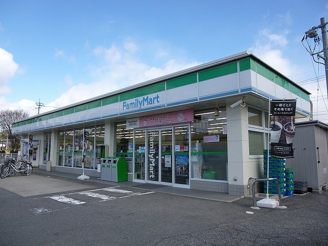 コンビニ　ファミリーマート西高屋店（コンビニ）まで1600m