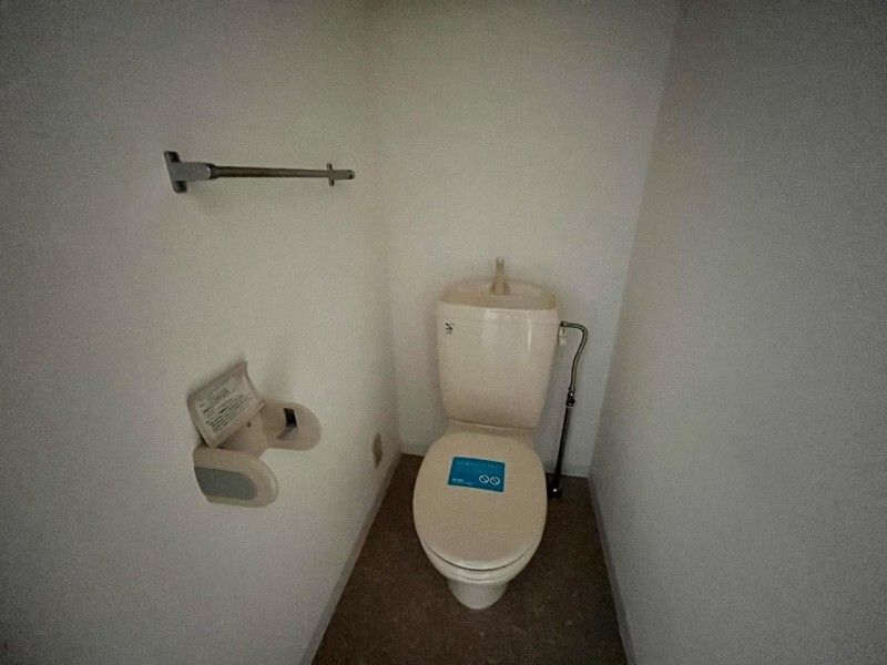 トイレ　別部屋参照写真