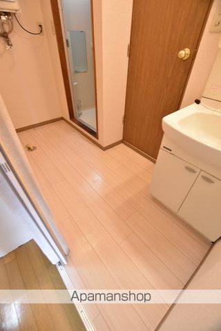 ピュアライフ湯川の内装写真