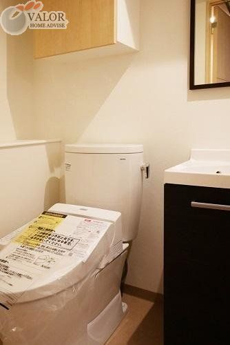 京急本線 黄金町駅 徒歩9分 11階建 築10年のトイレ写真
