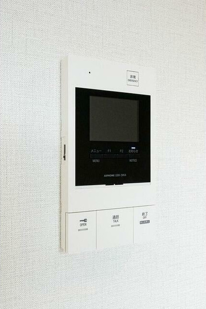 セキュリティ　モニタ付インターホンで急な来客も安心。