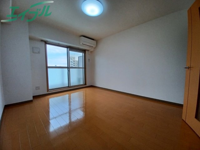 willDo四日市鵜の森の居間写真