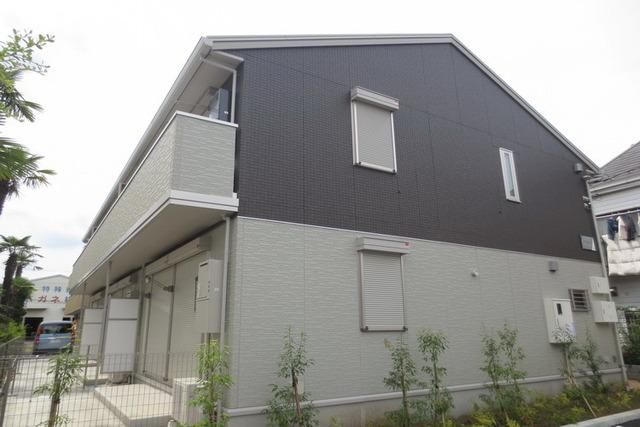 建物外観　オートロックと各世帯にホームセキュリティー完備。