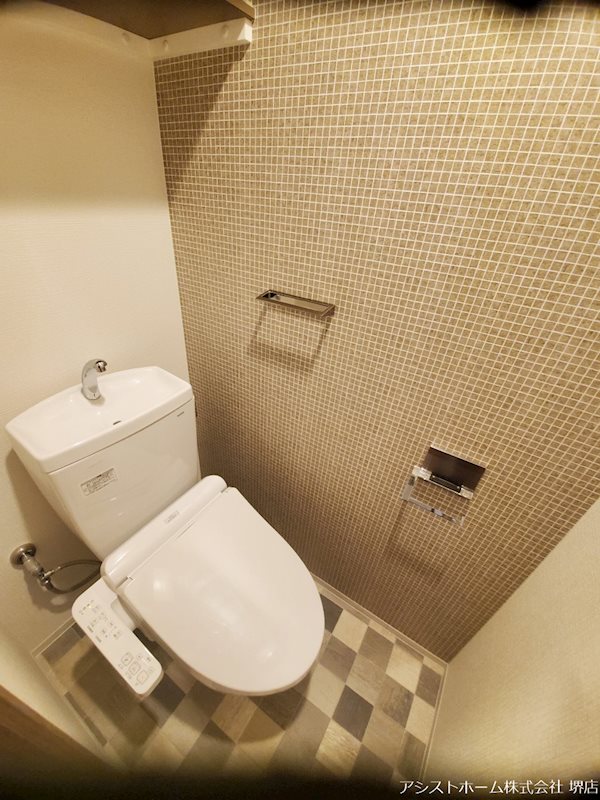 トイレ　ウオッシュレット付き