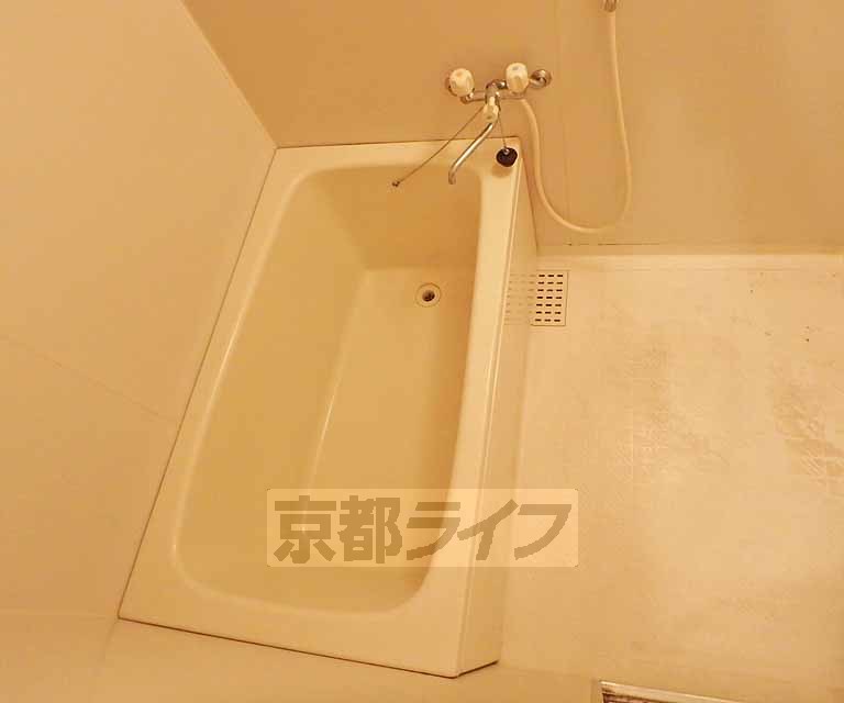 バス・シャワールーム　一日の疲れを癒すバスルーム