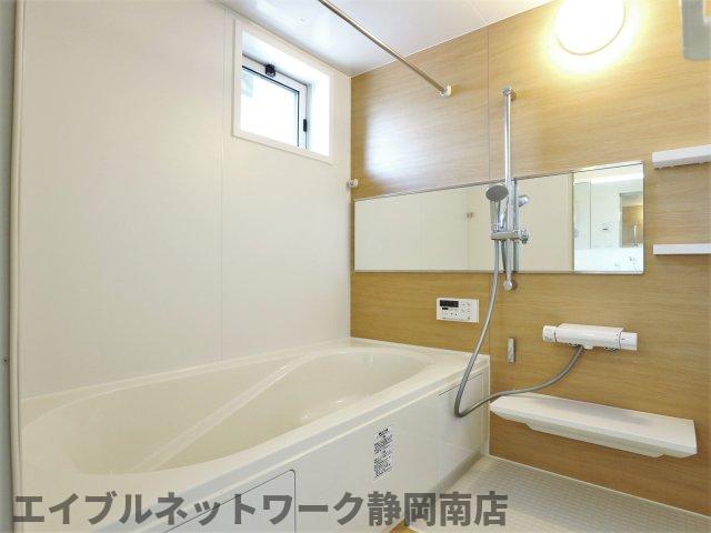 バス・シャワールーム　日々の疲れを癒すお風呂付です