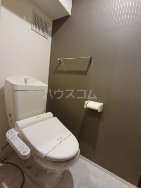 【前橋市小屋原町のアパートのトイレ】
