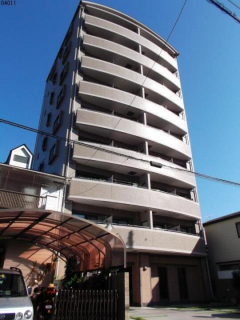 松山市木屋町のマンションの建物外観