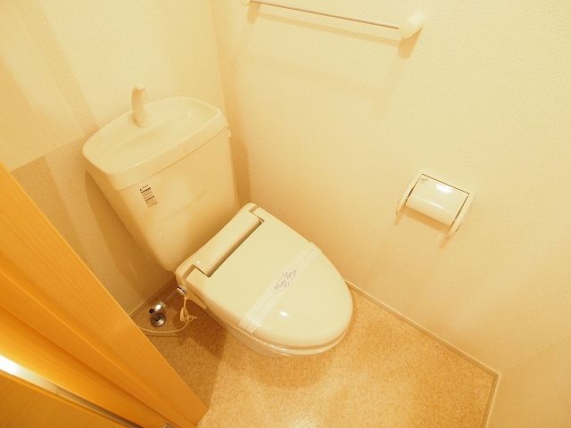 【ブランミュール水巻Ａのトイレ】
