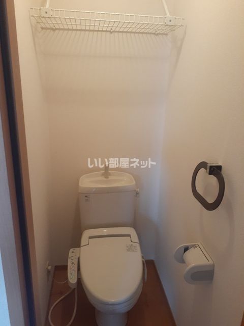 【掛川市長谷のアパートのトイレ】