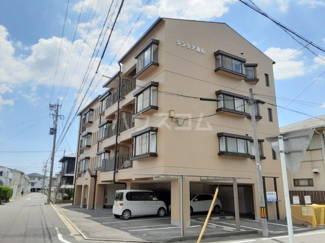 刈谷市高松町のマンションの建物外観