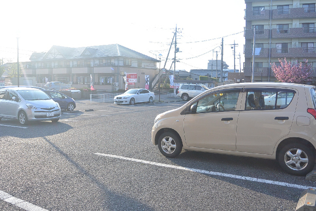 【イーストサイドミネの駐車場】