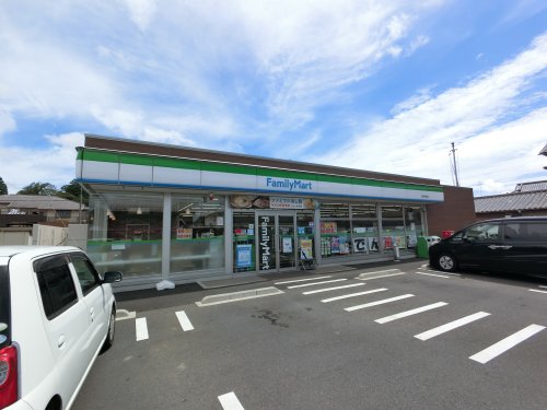 【成田市三里塚のアパートのコンビニ】