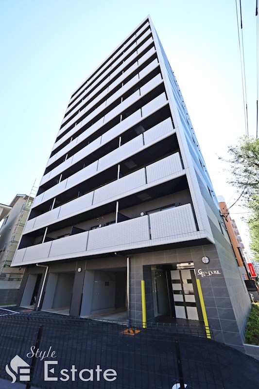 【名古屋市千種区北千種のマンションの建物外観】