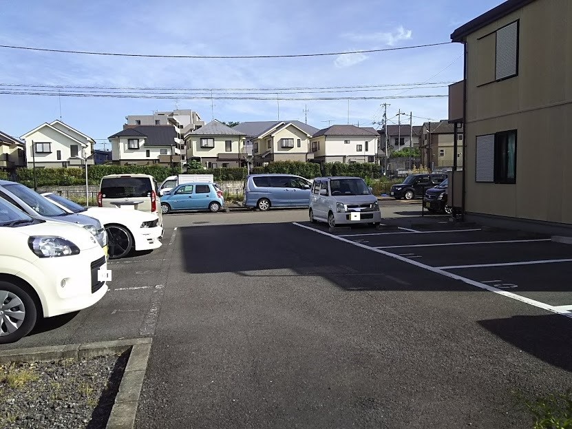 駐車場　敷地内駐車場