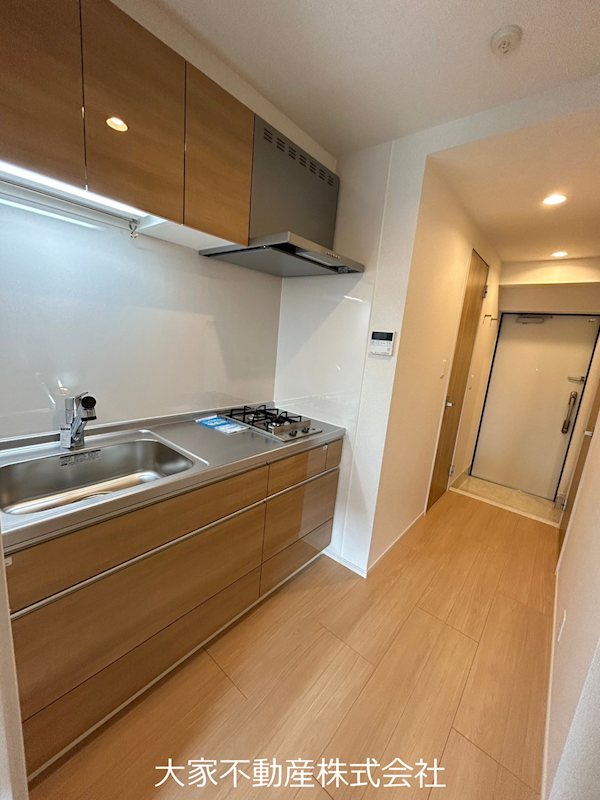 キッチン　※同タイプ。別フロア写真の為イメージ。現況優先。