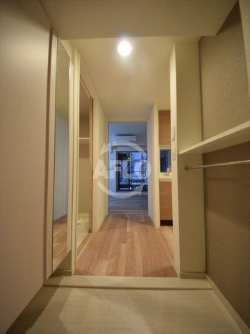 玄関　アーバネックス本町　玄関物置　玄関