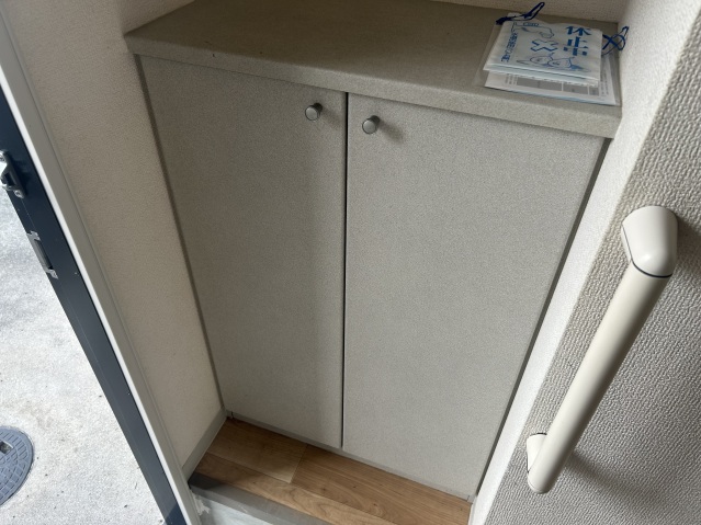収納　シューズボックス