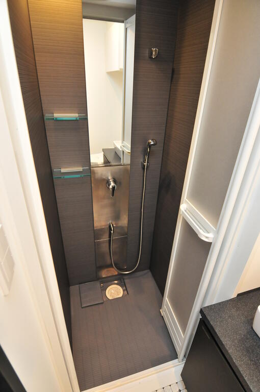 バス・シャワールーム　シャワールーム