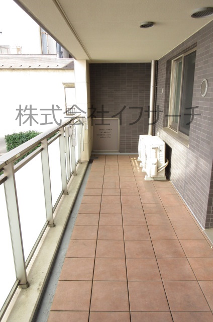 バルコニー　2025年11月3日11時撮影