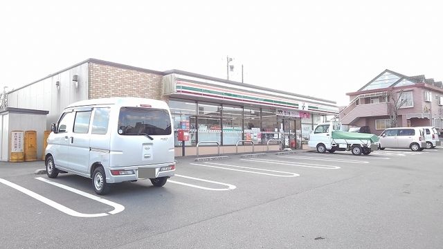 コンビニ　セブンイレブン　三重小坂店（コンビニ）まで600m