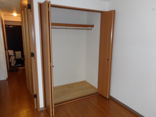 収納　クローゼット