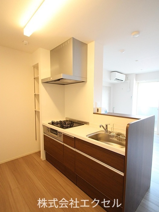 キッチン　カウンターキッチンです。