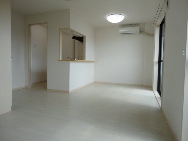 キッチン　リビング