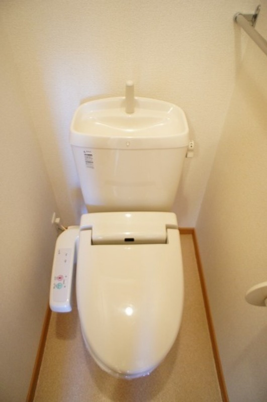 トイレ　図面と現状に相違がある場合には現状を優先