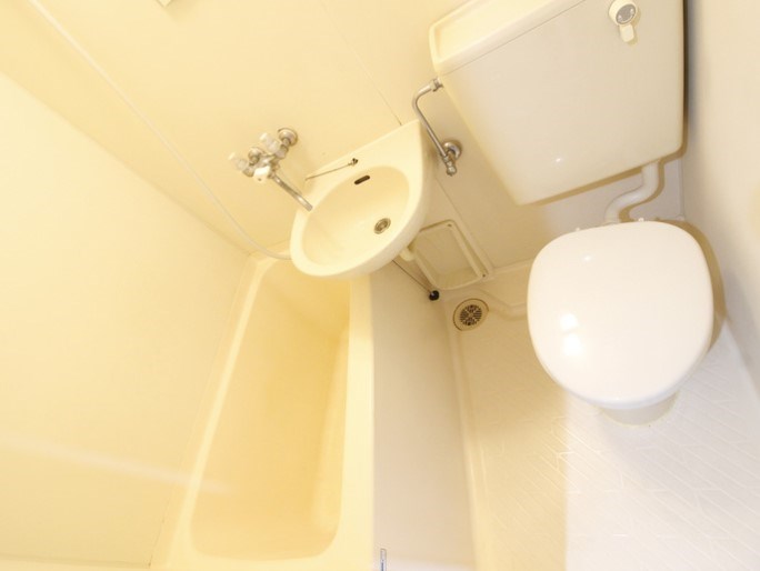 バス・シャワールーム　※別部屋参考写真