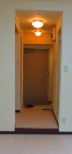 玄関　※別部屋参考写真