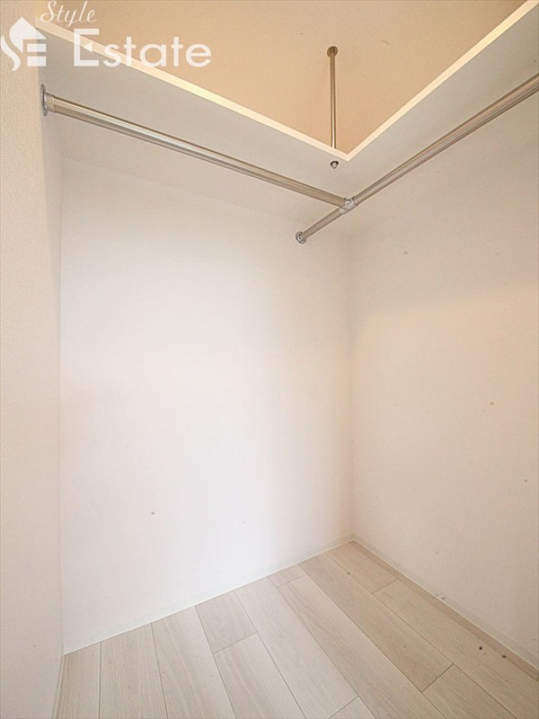 収納　ウォークインクローゼット