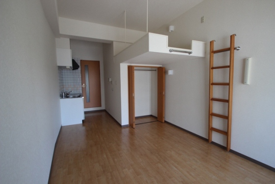 居室・リビング　※他部屋の写真です。現況優先