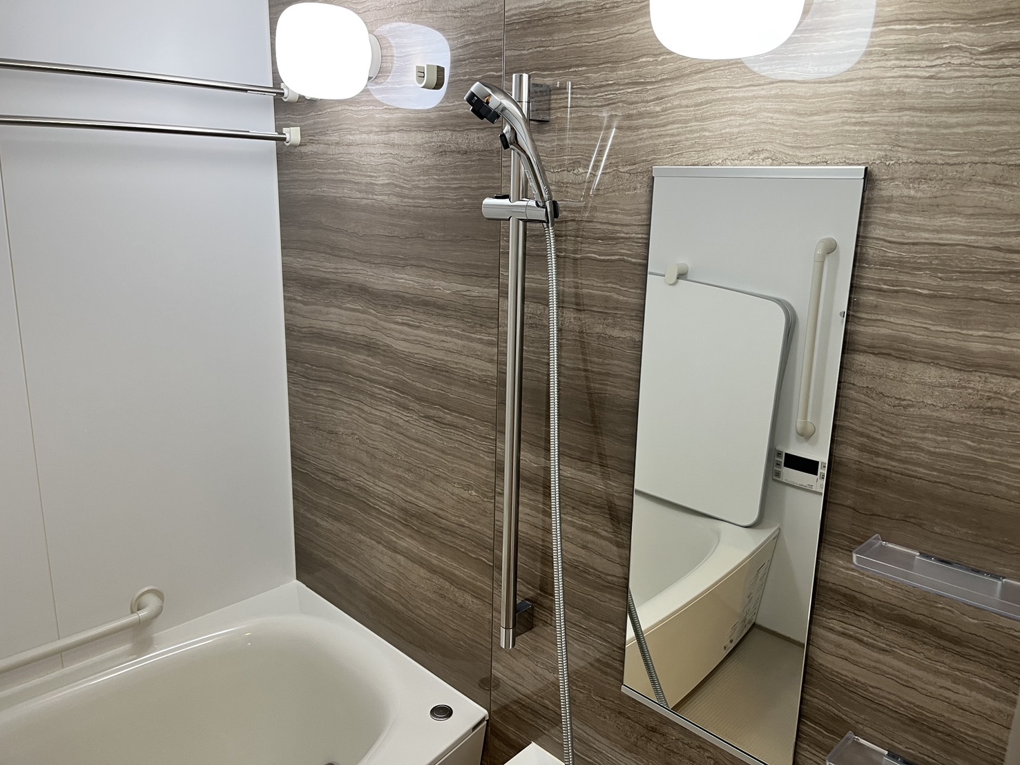 バス・シャワールーム