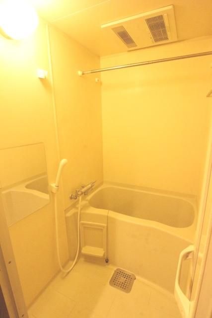 バス・シャワールーム　別部屋参考写真