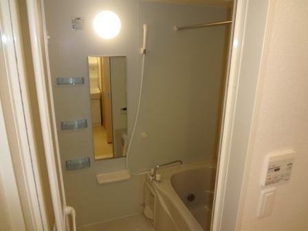 バス・シャワールーム　日々の疲れを癒すお風呂付です