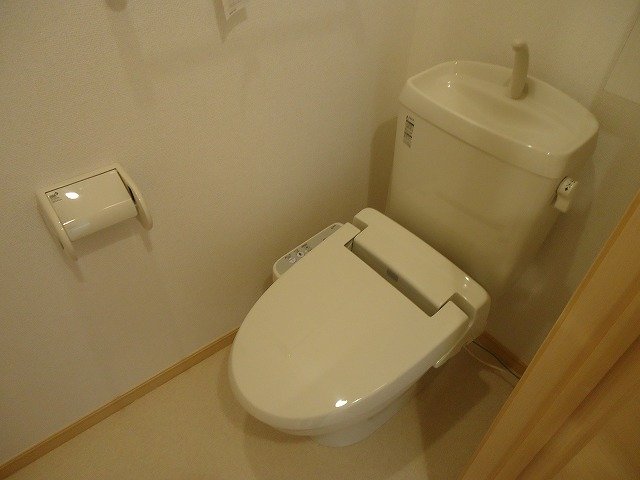 トイレ　トイレもきれいです