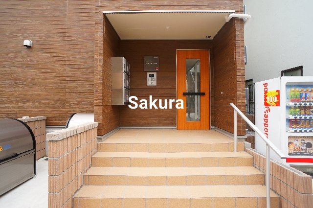 エントランス　お洒落な建物デザイン♪