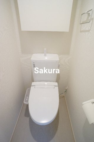 トイレ　嬉しい温水洗浄便座♪