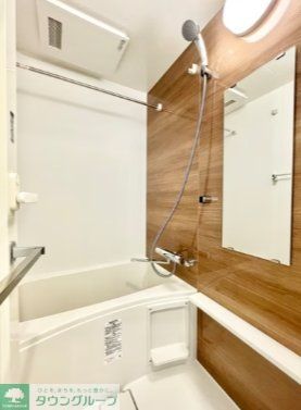 バス・シャワールーム　洗面