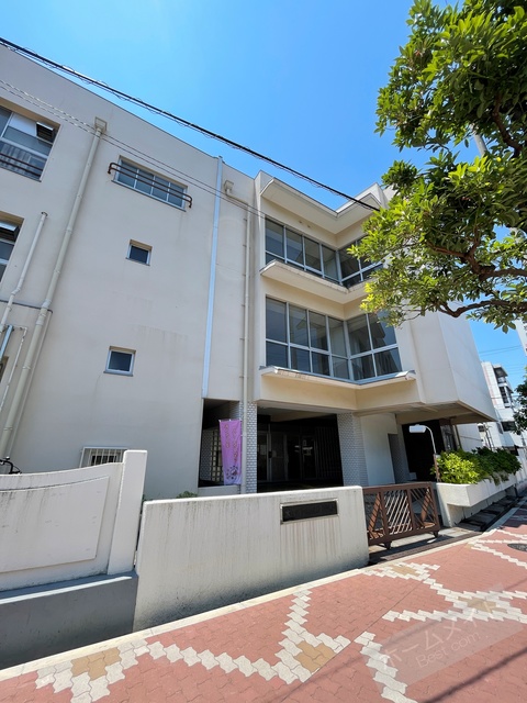 小学校　大阪市立依羅小学校（小学校）まで453m