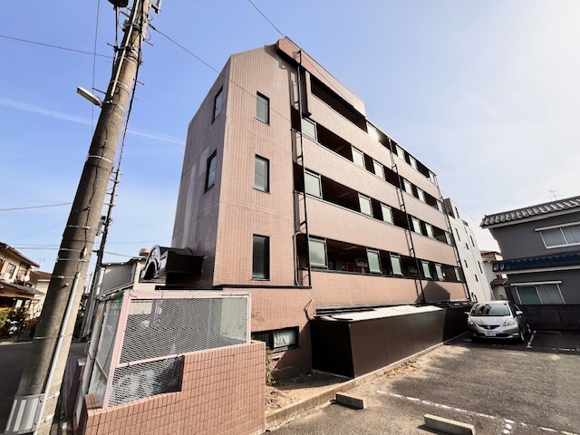 建物外観　地下鉄東西線連坊駅徒歩4分