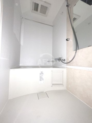 バス・シャワールーム　エスリード難波ザ・プレミア　風呂