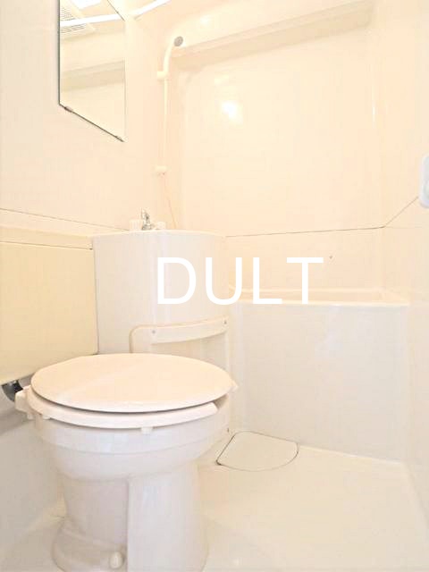 バス・シャワールーム　バスルームです。