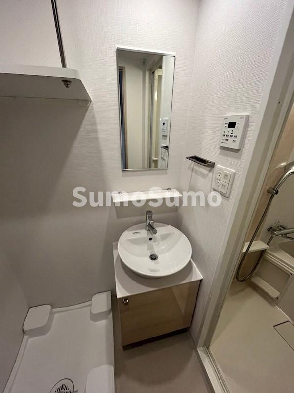 洗面設備　独立洗面台で身支度をすべて済ませてしまいましょう