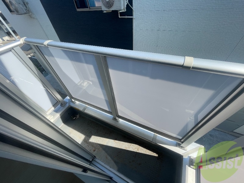 バルコニー　バルコニーです。洗濯物はこちらに干せますね