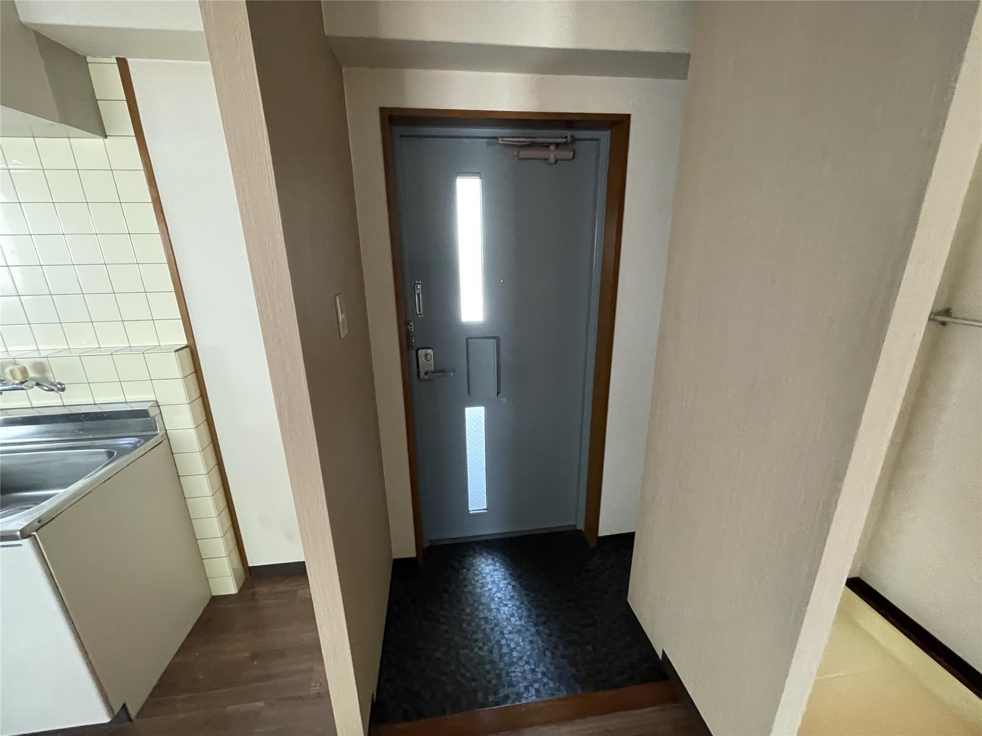 玄関　シューズボックスを置けるスペースがあります♪