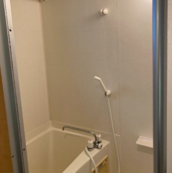 バス・シャワールーム　ゆったり過ごせるお風呂です