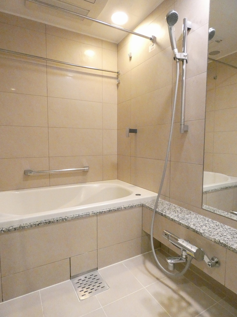 バス・シャワールーム　バスルーム※別部屋参考写真